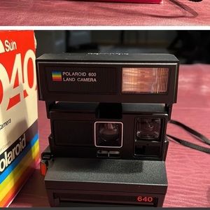 In perfect shape Polaroid 640 instant camera